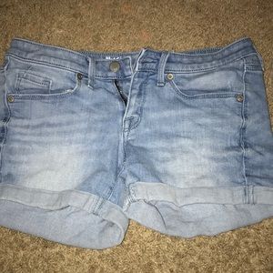 Mossimo Light Wash Denim Jeans